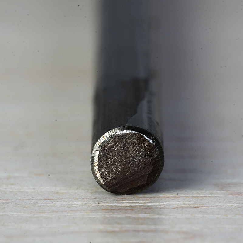 Helical rib steel wire and plain steel wire comparison in prestressed concrete